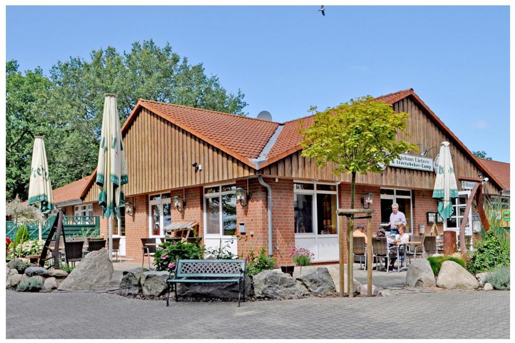 Gaestehaus Lietzow & Stoertebeker Camp ภายนอก รูปภาพ