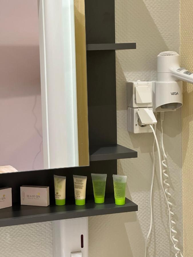 Gaestehaus Lietzow & Stoertebeker Camp ภายนอก รูปภาพ