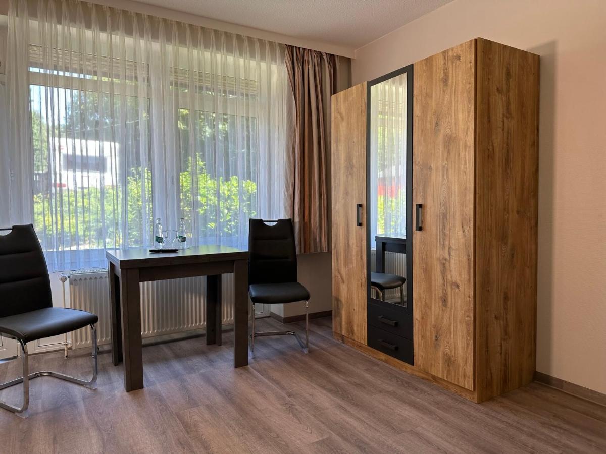 Gaestehaus Lietzow & Stoertebeker Camp ภายนอก รูปภาพ