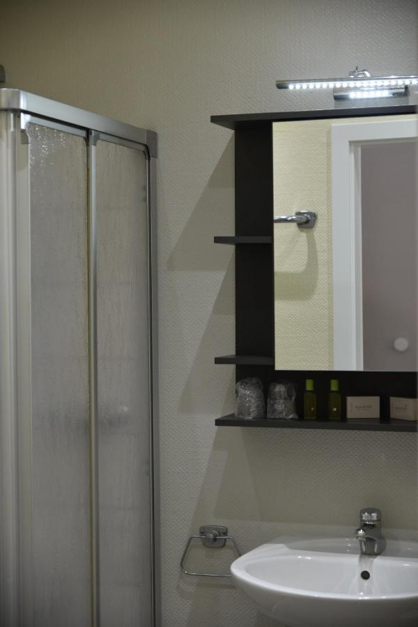 Gaestehaus Lietzow & Stoertebeker Camp ภายนอก รูปภาพ